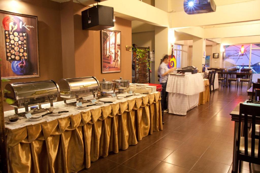 Misone Hotel Chiang Mai Exterior photo