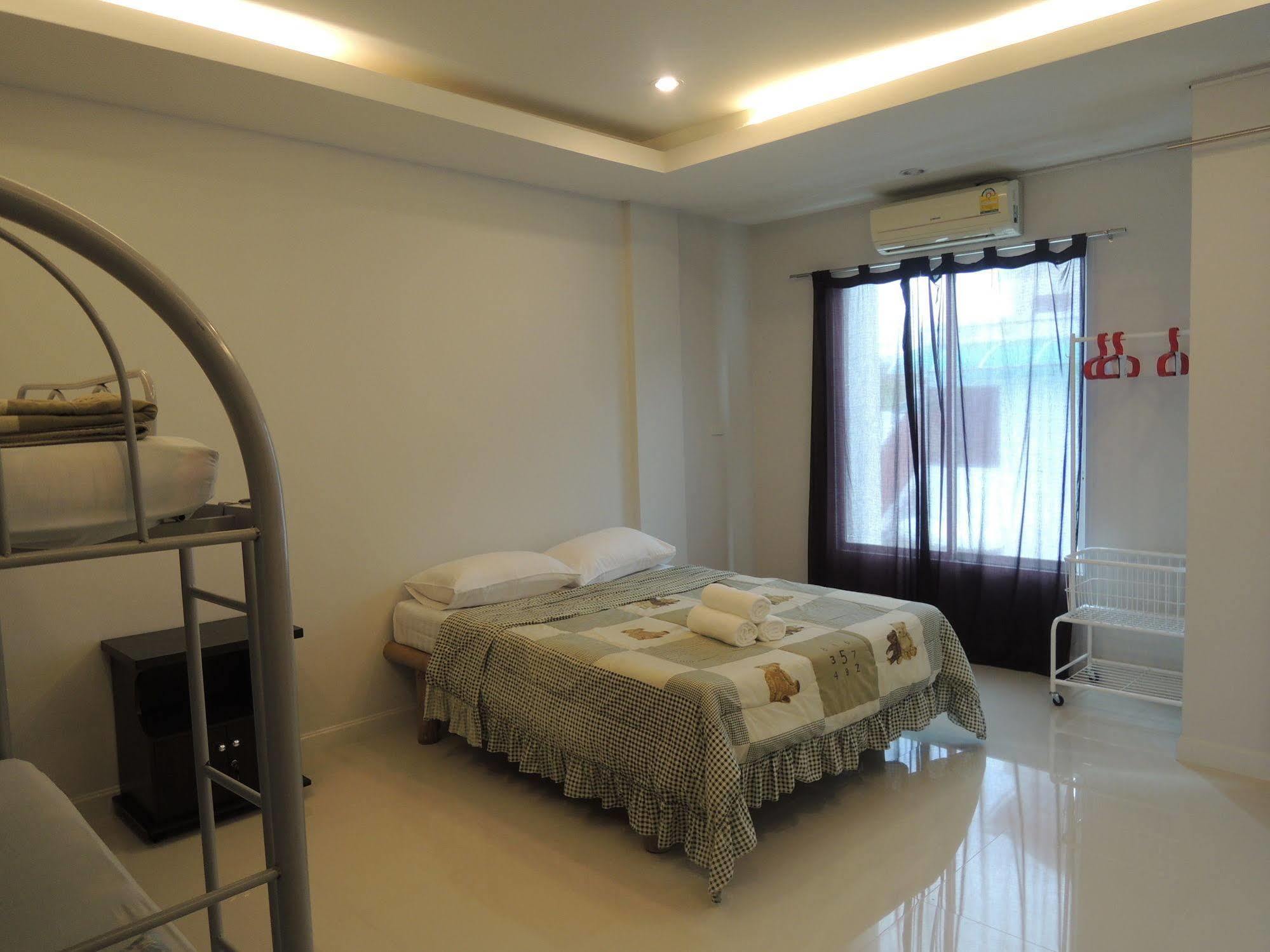 Misone Hotel Chiang Mai Exterior photo